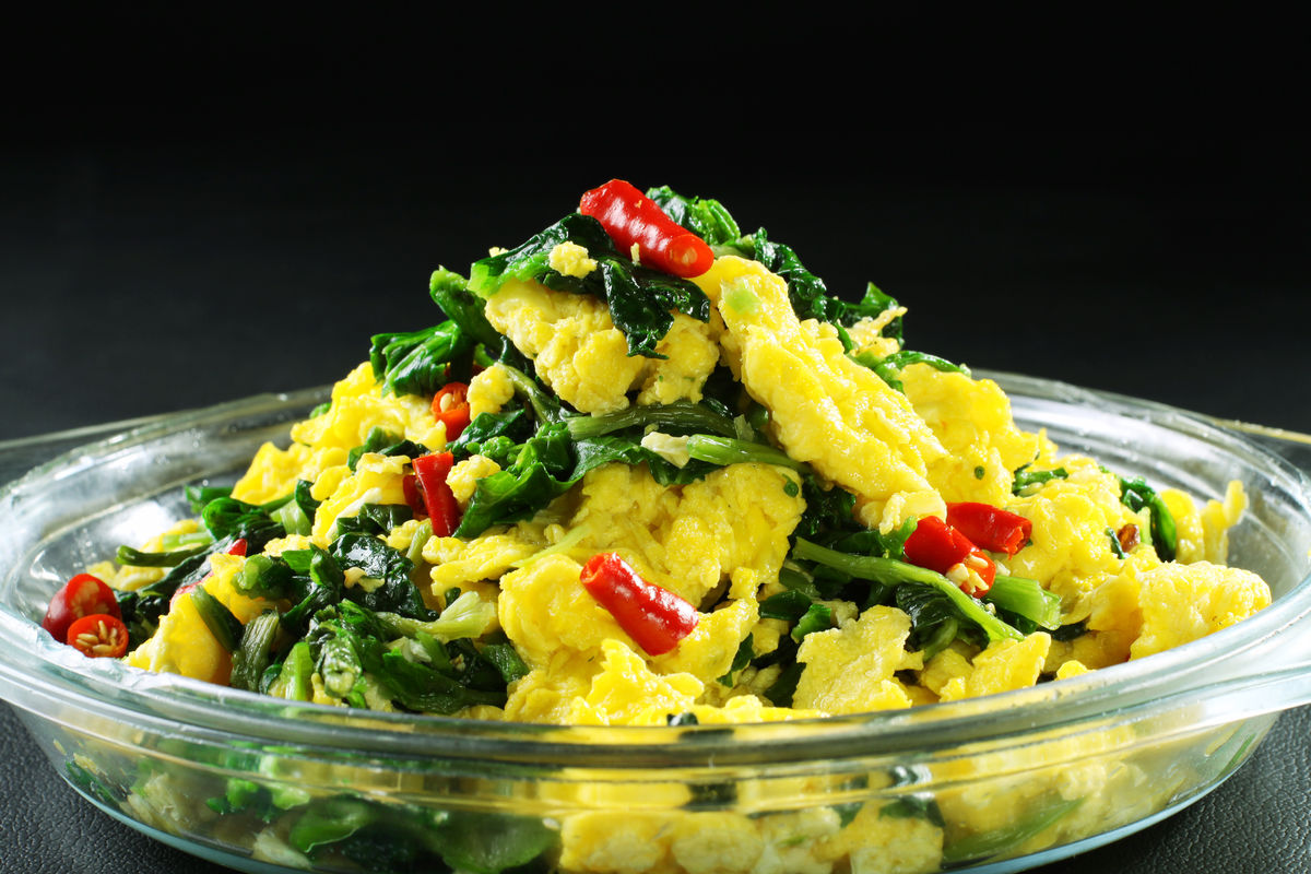 别再水煮鸡蛋了,现在流行此种升级版吃法,营养翻倍,女人要常吃