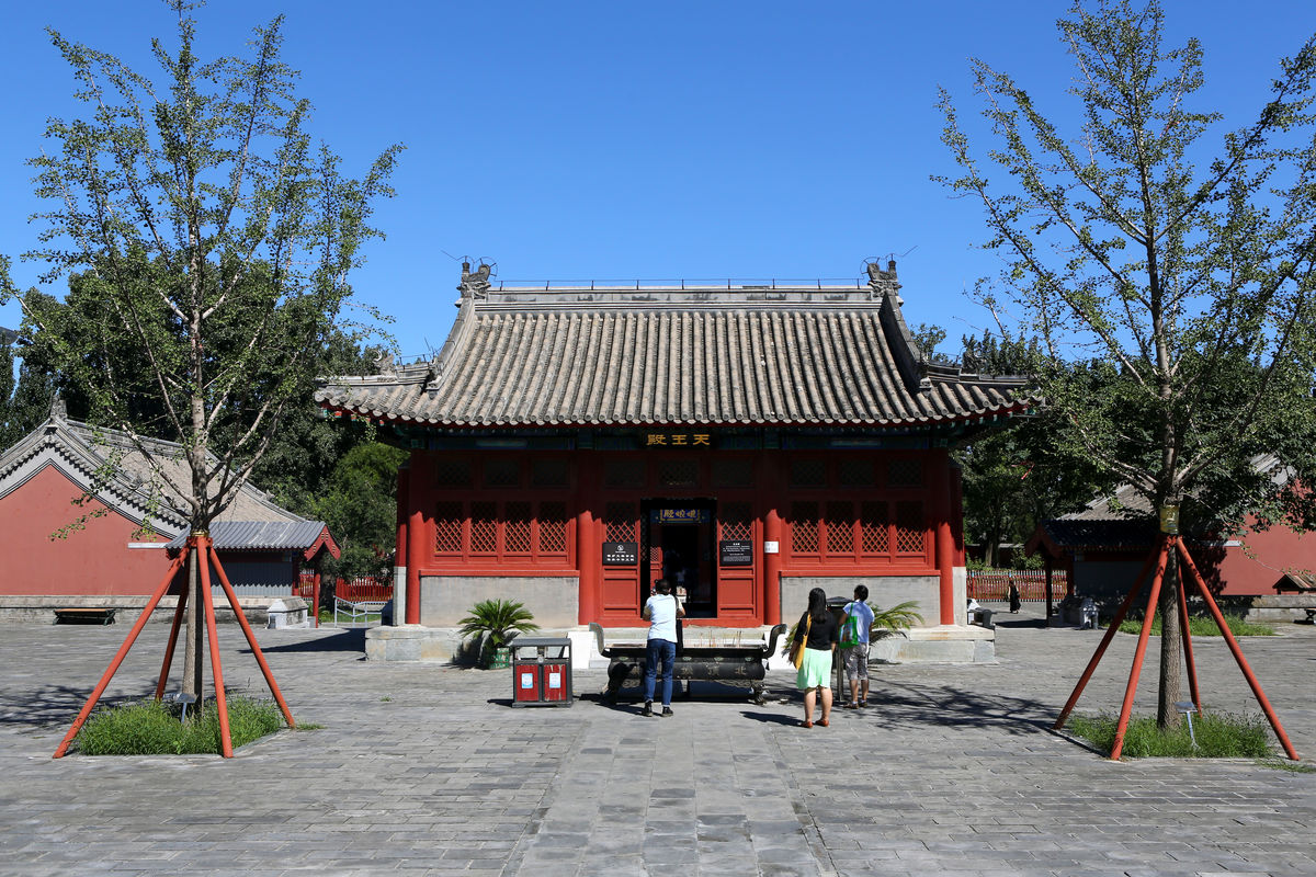 北顶娘娘庙位于朝阳区的德胜楼外,是北京北部区域的标志性建筑之一