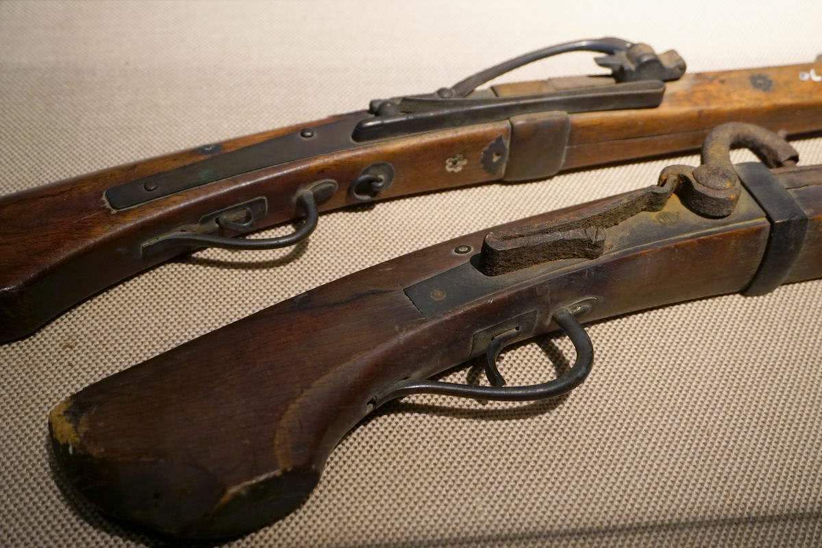 清朝认为燧发枪太复杂,对机件要求高,不适