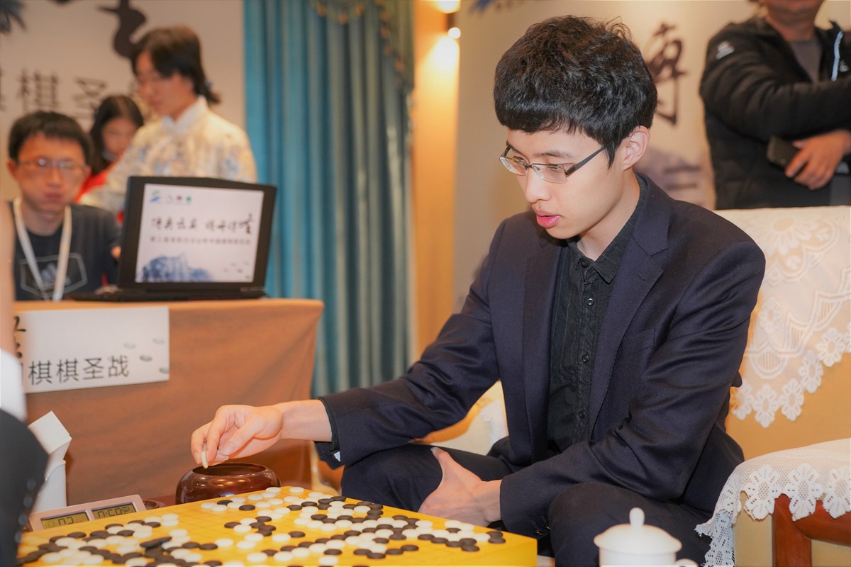 棋圣战连笑1:1周睿羊 明日将战决胜局