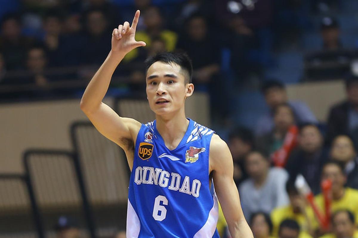 全场飙8记三分创赛季新高, 别忘了当初他也是中国男篮蓝队一员|张骋宇