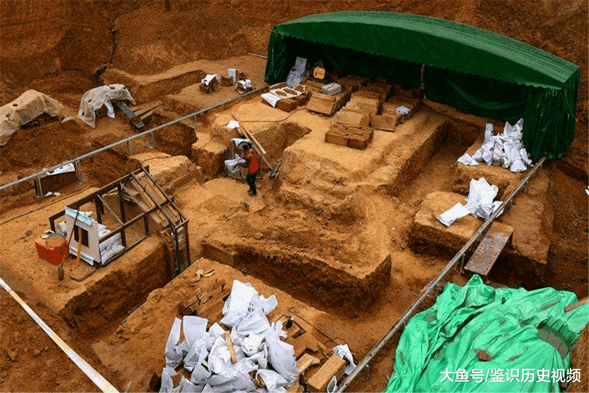 1959年,洛阳发现夏朝墓群,出土一龙形绿松石,中国养过龙吗?