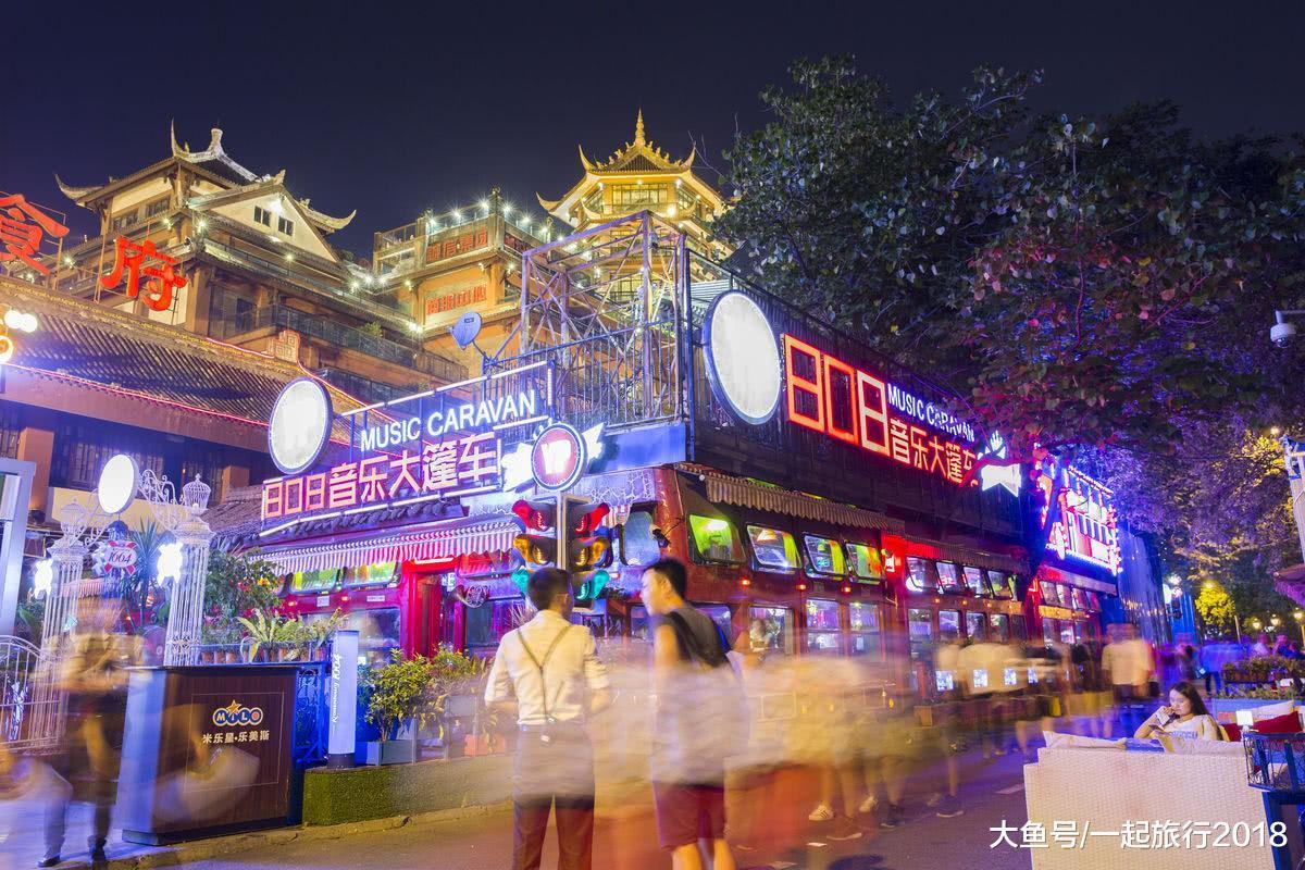 九眼桥成了年轻人的打卡地, 这里有成都最撩人的夜生活