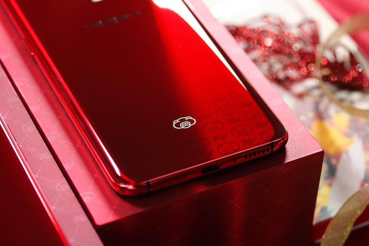 oppor17丨r17pro新年版独一无二祥云金小猪了解一下