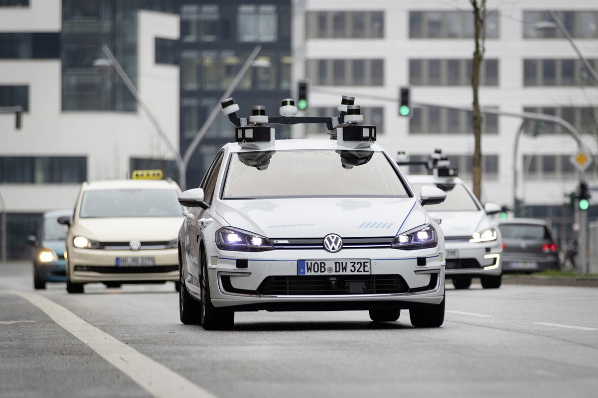 当汽车巨头发力l4级自动驾驶,全自动汽车的未来还远么?