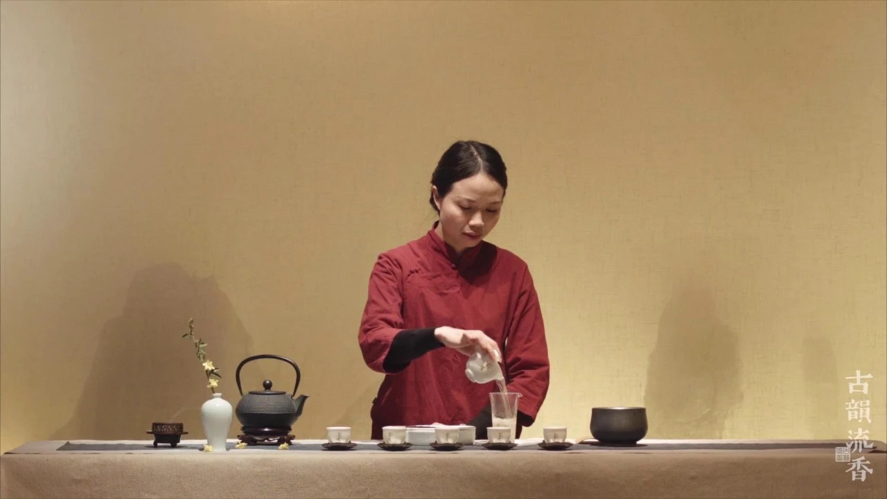 普洱茶冲泡规范之冲泡、出汤