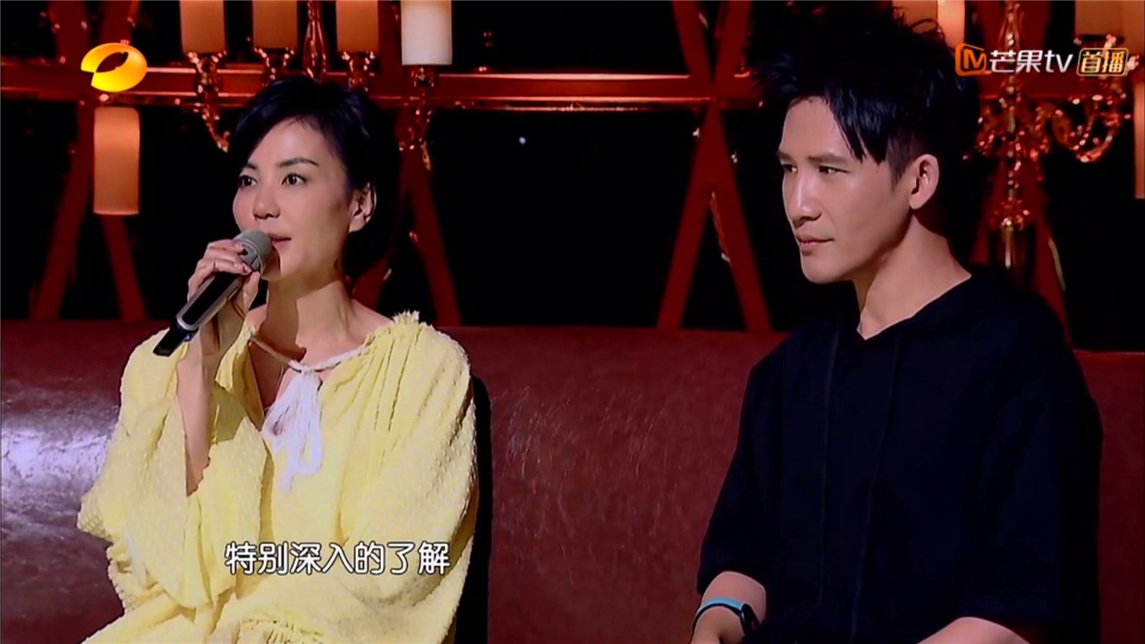 王菲与大张伟齐齐上热搜,两人自嘲称两人的"关系"就像世界杯!