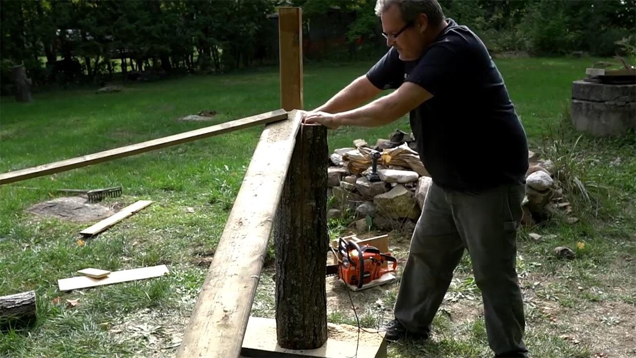 外国牛人自制新型锯木机,在农村锯木头很实用,200元一个