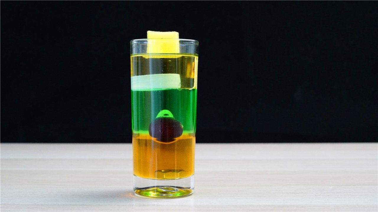 不同密度的固体放入不同密度的液体,看看会发生什么?