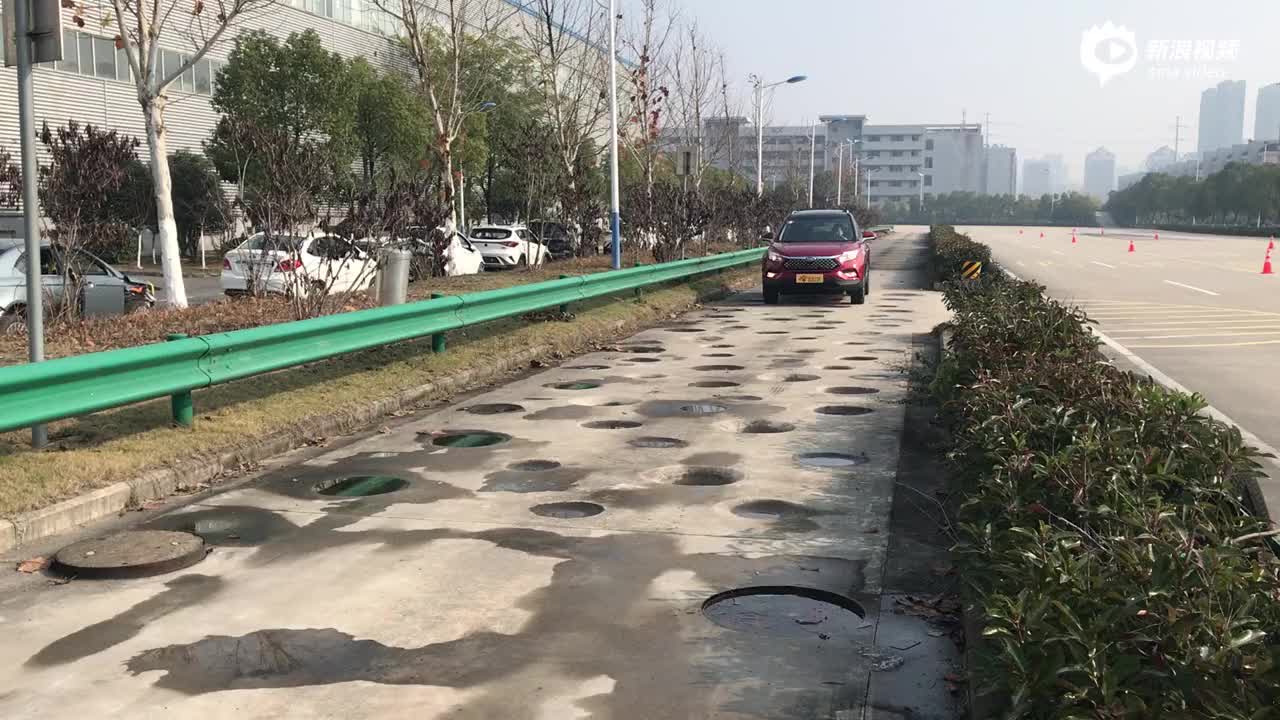 江淮瑞风S4过鱼鳞坑路