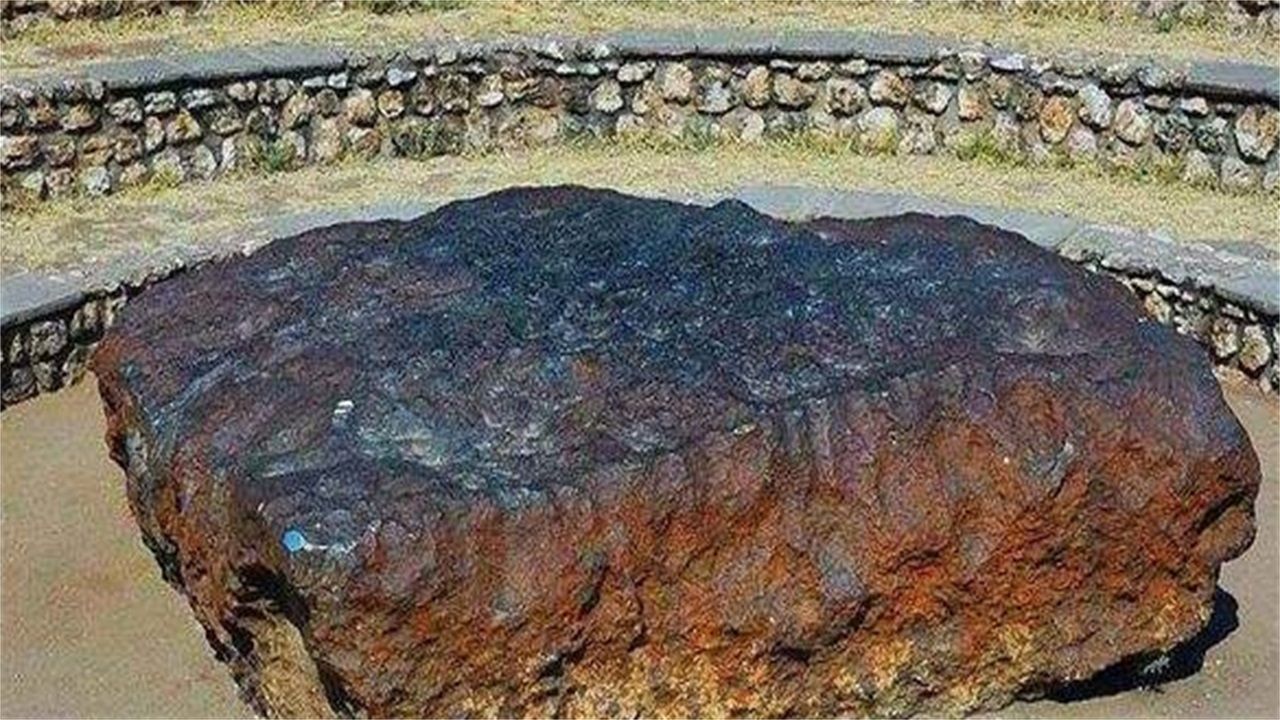 世界上最重的陨石:重量达60多吨,如今成为景点但破坏严重