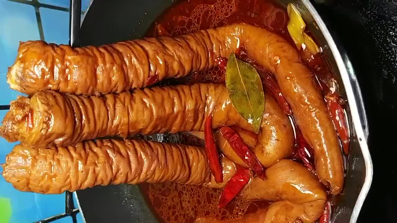 网红美食香辣大肠头怎么做?好吃的秘密离不开3个字,难怪火爆!