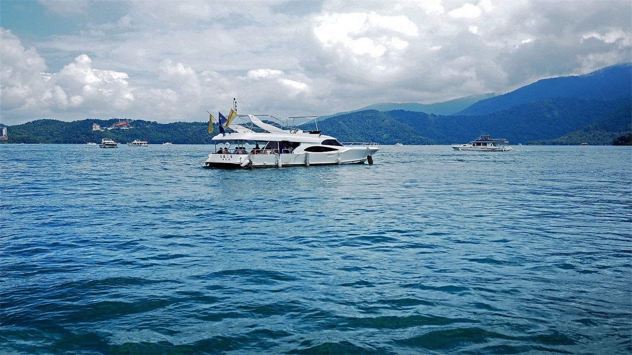 台湾海峡到底有多宽?可以填海造陆,或者修建跨海大桥吗?