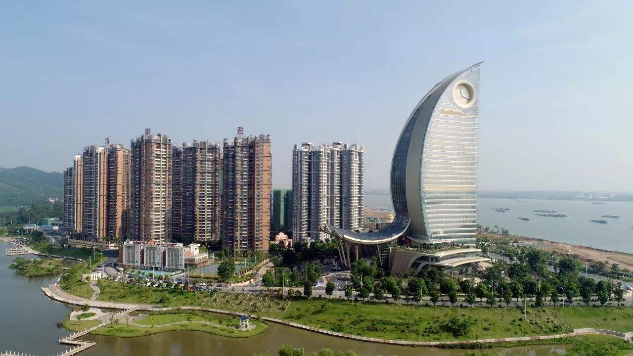 世界两大"帆船酒店":广东的耗资10亿,迪拜的耗资无法估计