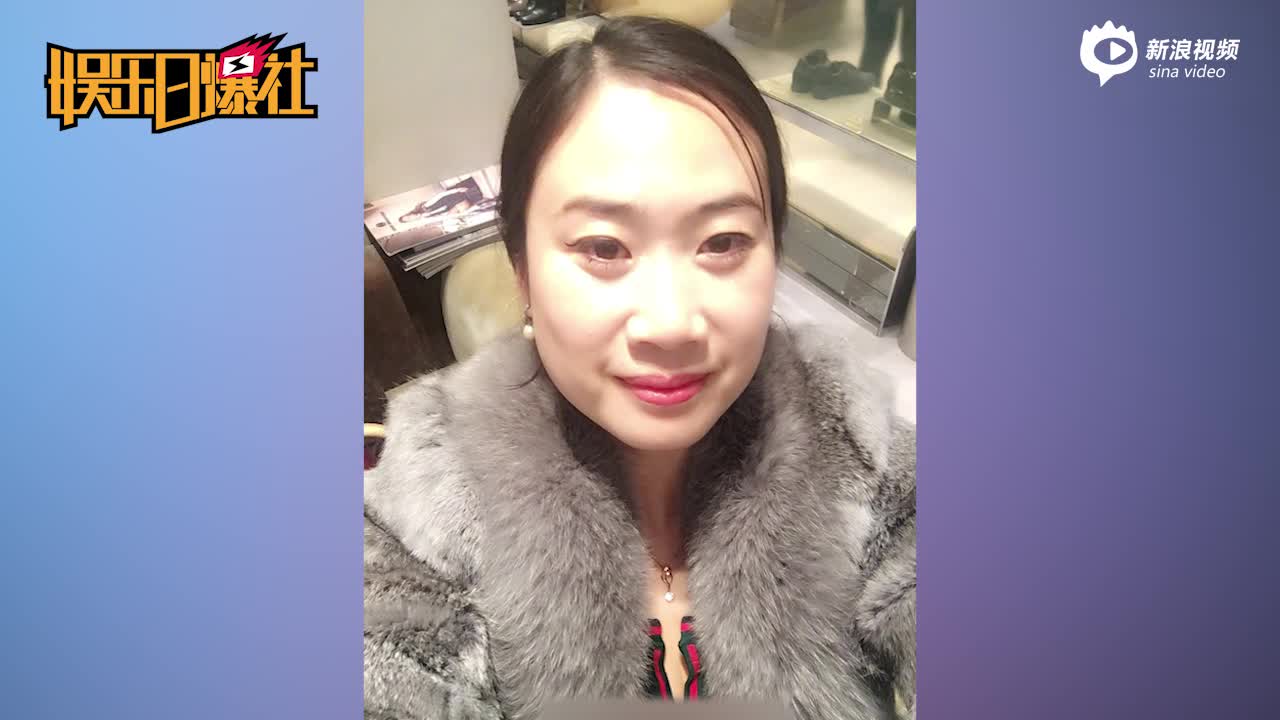 视频:初代网红芙蓉姐姐晒自拍问大家喜欢吗网友评论亮了_手机新浪网