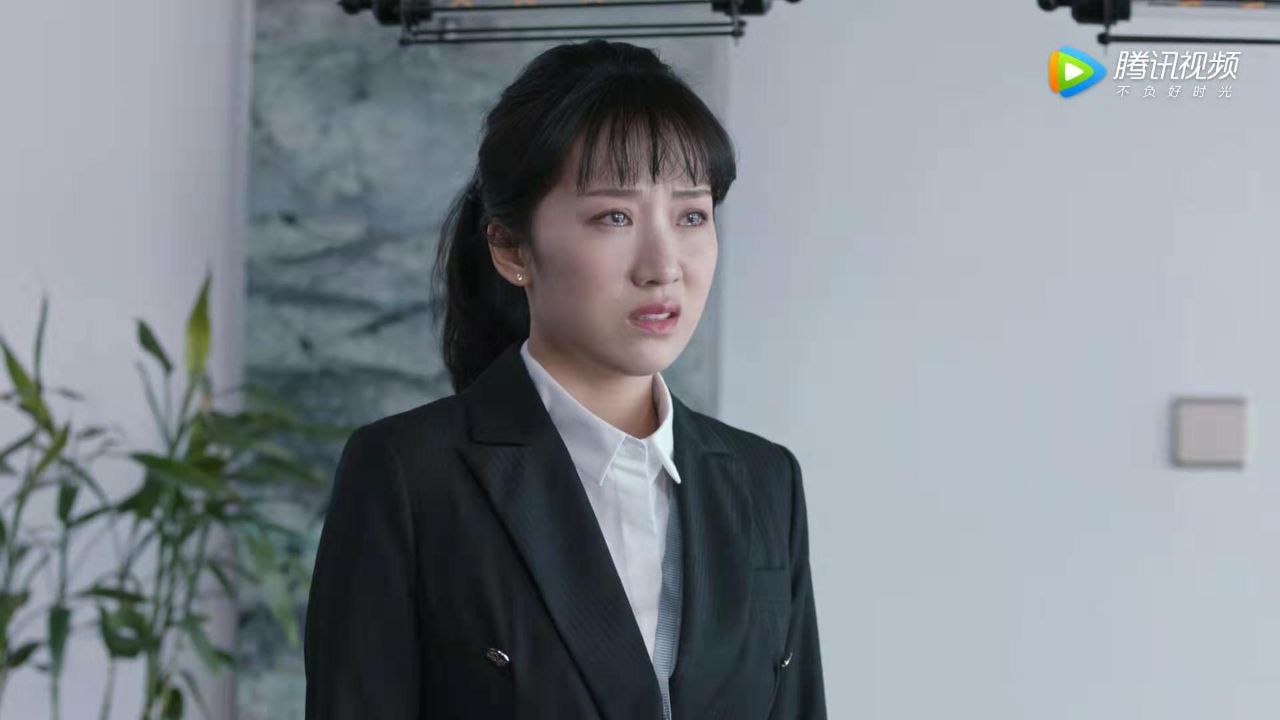 《都挺好》二嫂失业哭得梨花带雨,网友赞豪门阔太李念演技依然好