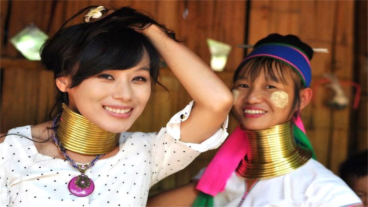 泰国长颈族女人:颈部能达到70厘米,铜环一生只能摘下三次