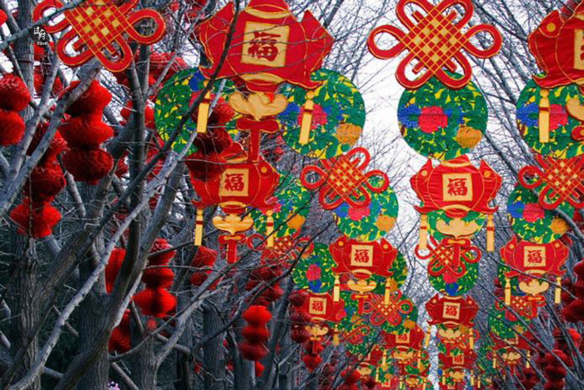 春节旅游成新年俗,传统年俗再难找,更多人愿意外出不愿家中团圆