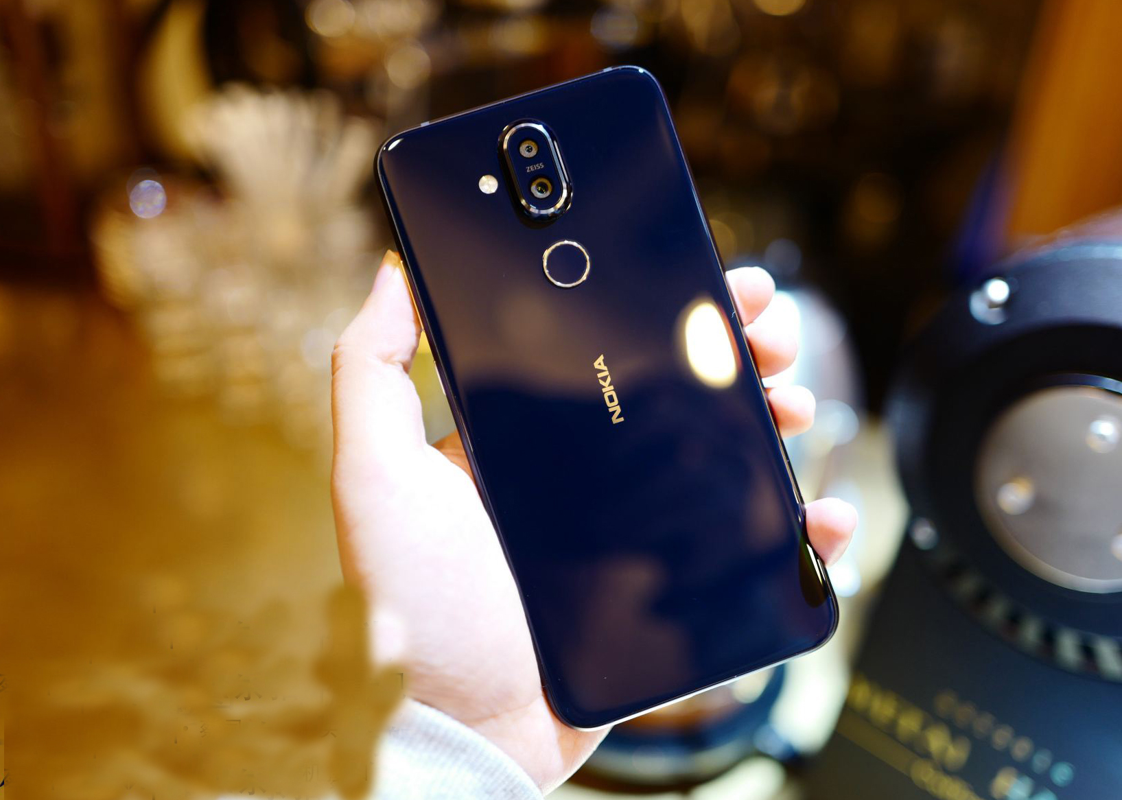 诺基亚x7后置蔡司双摄,1200万像素的主镜头,为索尼imx363旗舰级cm