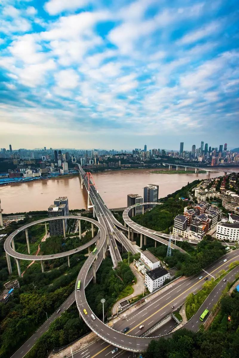 重庆这些魔幻的交通方式是我们8d城市的特色