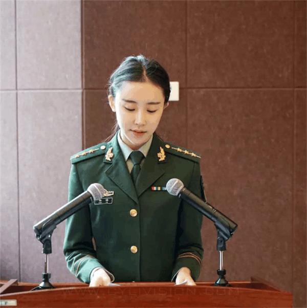 上尉军衔"女狙击手", 是武警特战队员, 颜值与实力均在线