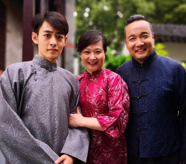 《西游记》两大女神近照,张青仍活跃于荧幕上,而她65岁貌美如初