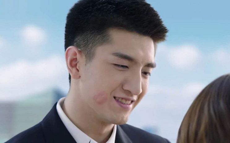 倾城时光厉致诚情话满分对林浅表忠心脸上的唇印抢镜