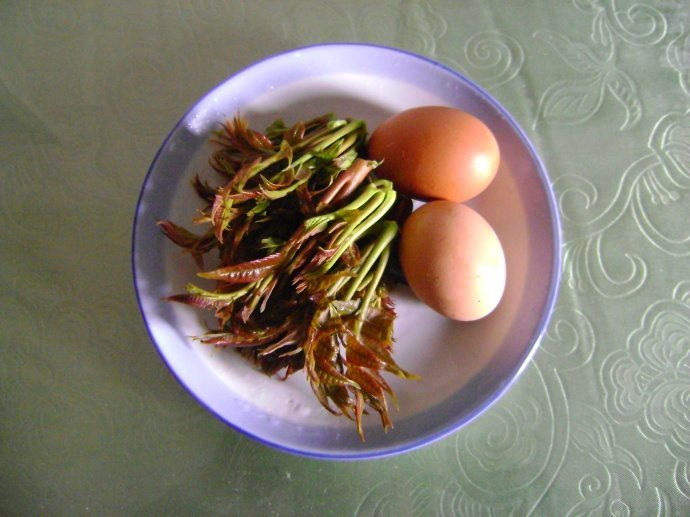 炒香椿时,到底要不要焯水?这一步很关键,大部分人做错了