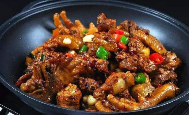 干锅家常菜更好吃,美味又鲜香,吃的饱饱的特满足,做法快很下饭