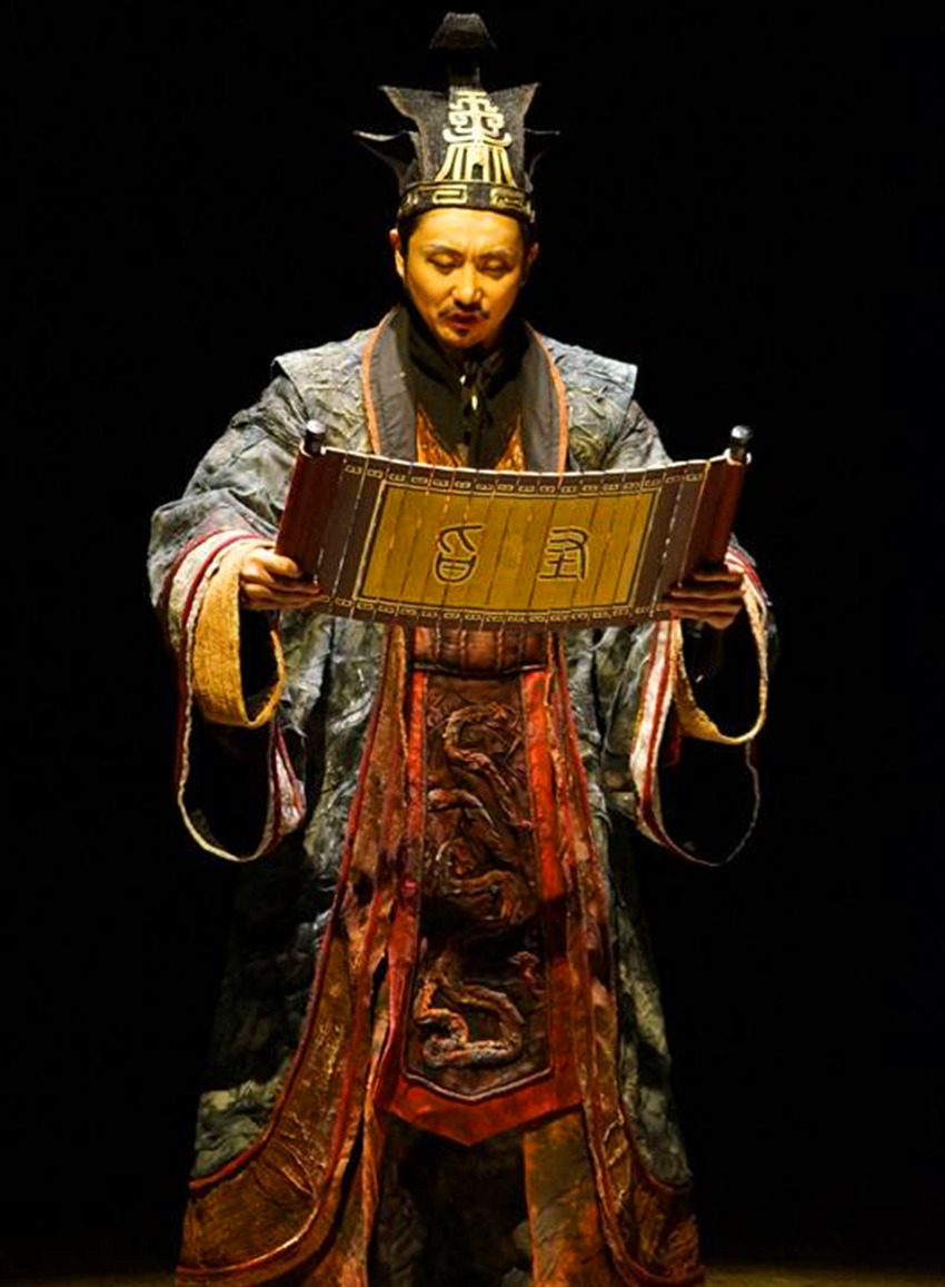 奸臣压迫满朝文武,唯恭敬一人,只因受了一点不起眼的小恩惠|卢杞