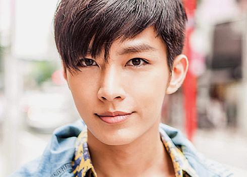 各地评选的四大美男王源张艺兴呼声很高翟天临学历最高