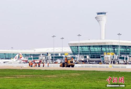 资料图：武汉天河机场。中新社记者 陈晓东 摄