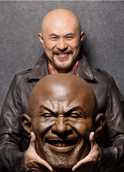 盘点娱乐圈最有名气的10大光头男星最后一位因病去世让人惋惜