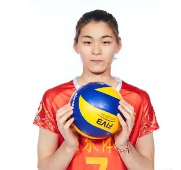 排超半决赛第二场,新晋国手力压国家队铁打主力,2019她值得期待