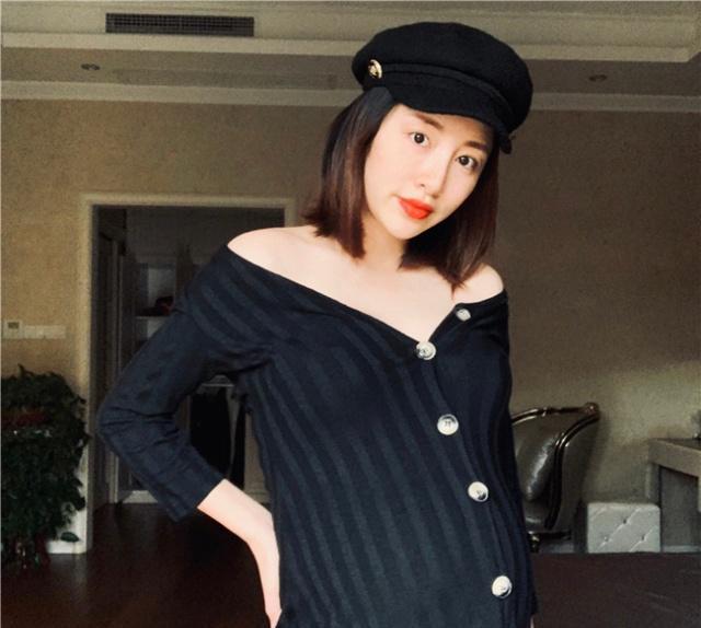 艺体女神周捷,退役后嫁给奥运冠军,如今怀孕九月颜值依旧不减