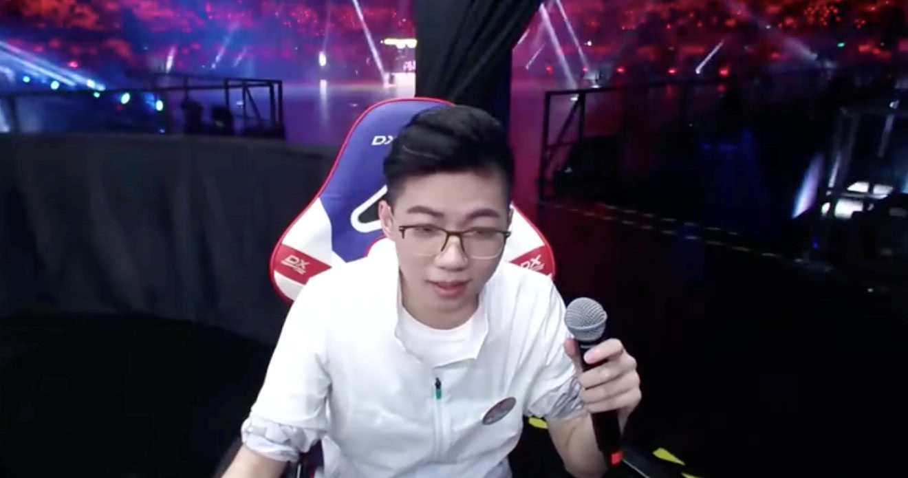 和职业选手五五开的主播:熊猫虎神