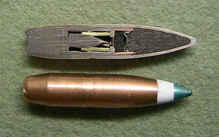 史上最奇怪炮弹:击中后坦克完好无损,车内士兵却全部死亡