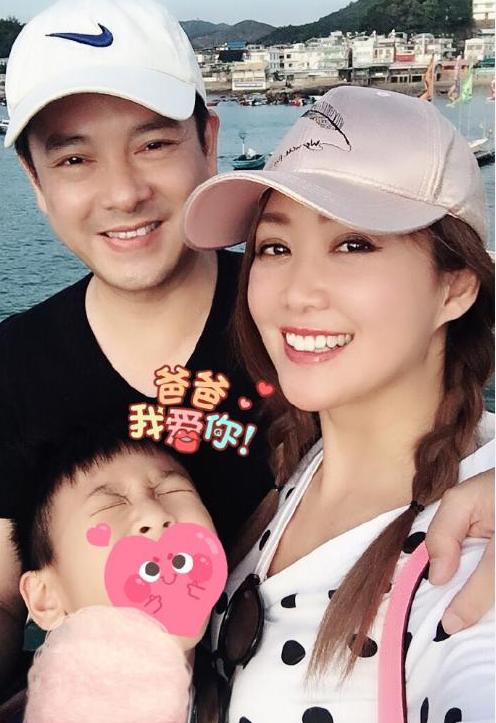 最美阿珂梁小冰近照,49岁颜值走向巅峰,这才是真正的冻龄女神