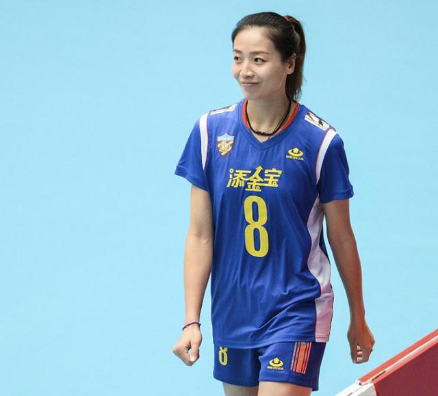 女排女神魏秋月生活近况!退役后从政 如今短发美到窒息