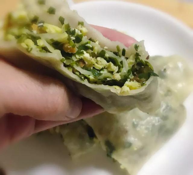 农村奶奶做了40年的薄皮大馅菜卷子,好吃又好做,连吃三顿不腻