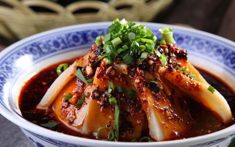 酿皮子,是西北独特的风味小吃之一,这种小吃味美爽口|酿皮子|小吃|风