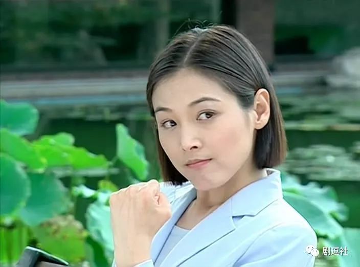 十多年前的《粉红女郎》,从台词到人物放到现在依旧针针见血!