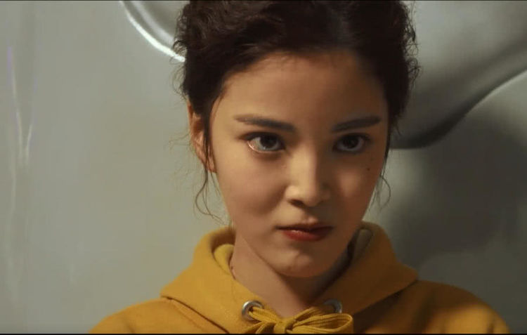 唐小米变脸成表情包,隔壁的小孩都吓哭了|唐小米|齐铭|电影_新浪新闻