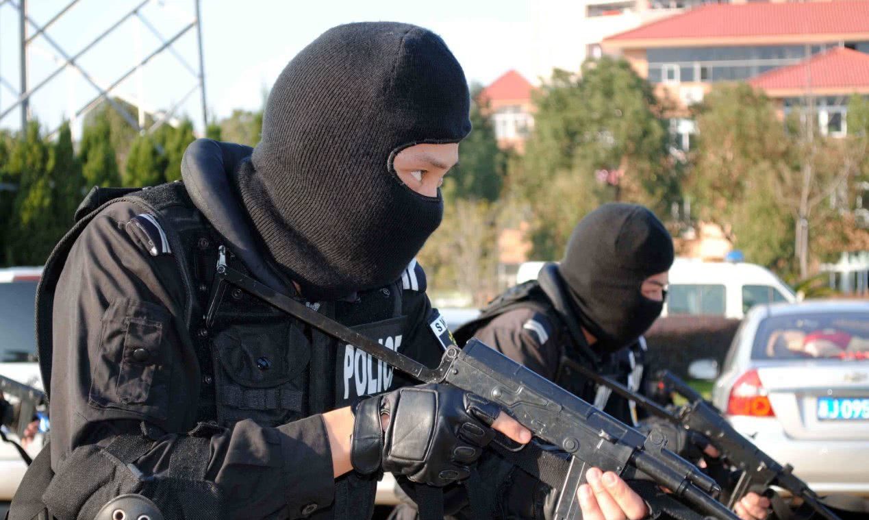 搅乱世界局势,频频打击亲俄势力,媒体:到底意欲何为?