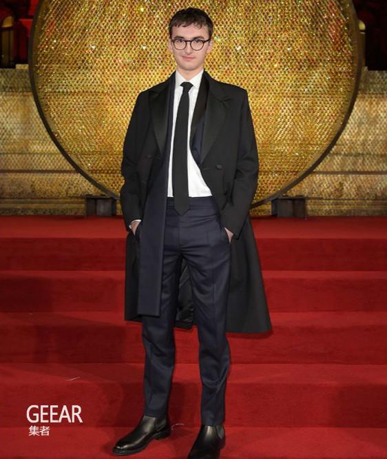 《权力的游戏》中史塔克家族的布兰长大了!粉丝们纷纷感慨!