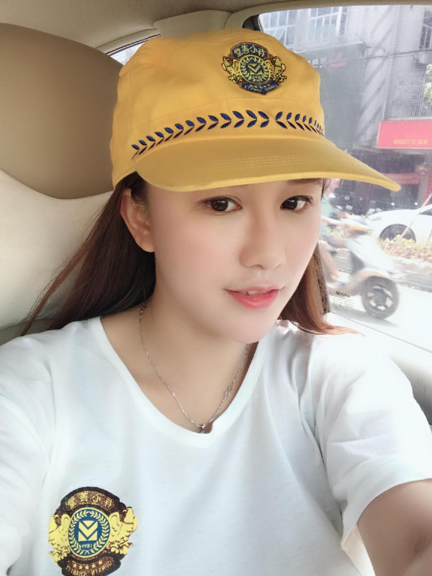 汕头洪灾牵动民心罗云琦亲赴灾区献爱心