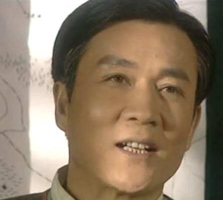 同父同母不同命,哥哥和赵薇同剧走红,弟弟却在最红时因病去世|温海波