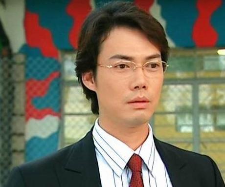 经典无数,他有颜值却无戏可拍|风云雄霸天下|朱永棠|谢天华_新浪新闻
