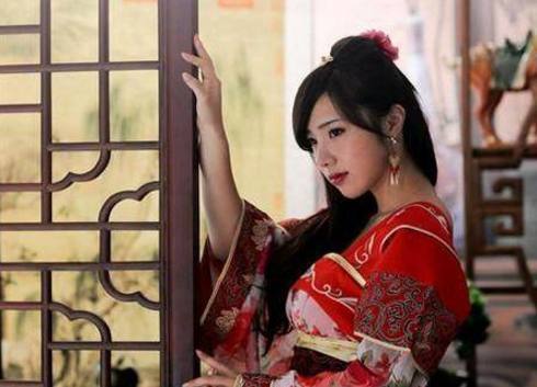 我们都知道,在中国的古代啊,历来都是男尊女卑.