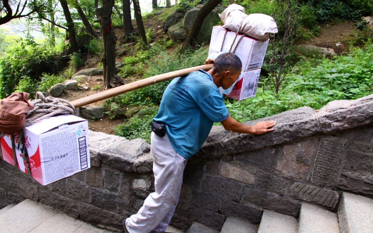 直击社会底层的8张图,生而为人,我很抱歉,第7张让人心酸泪下